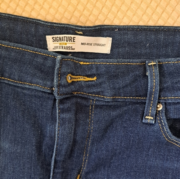 SIGNATURE by LEVI STRAUSS Men's MID Rise Straight Cut Blue Jeans - Picture 2 of 10